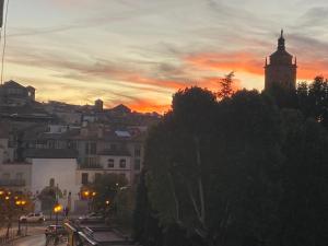 Východ nebo západ slunce při pohledu z apartmánu nebo okolí