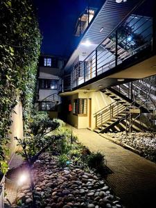 a building with a walkway in front of a building at Oasis en la mejor zona de Mendoza in Mendoza +80 photos