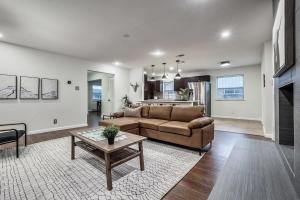 Fotografie z fotogalerie ubytování 5-BD 2-BA Spring Valley Park Home w Backyard Fun v destinaci Dallas