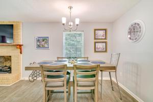 Foto sihtkohas Oxford asuva majutusasutuse Quaint Oxford Home about 2 Mi to Ole Miss and The Grove! galeriist