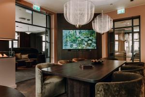 Posezení v ubytování Saga Hotel Oslo, WorldHotels Crafted