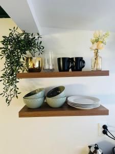 Φωτογραφία από το άλμπουμ του Cozy Fully Equipped Unit 12 noon check in σε Christchurch