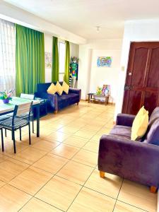 Prostor za sedenje u objektu IV Hermosa Habitacion Privada en Miraflores City