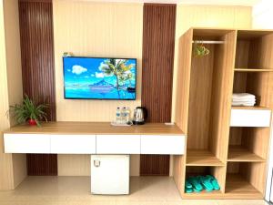 TV a/nebo společenská místnost v ubytování Thanh Hiền HB Hotel