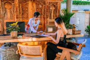 Hosté ubytování Kahayana Suites Ubud + 37 fotografií