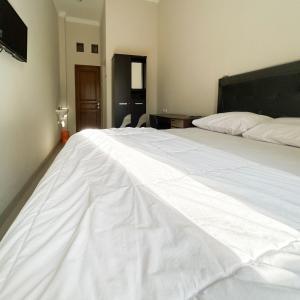 Gallery image of Queen Belt Mitra Reddoorz in Balong