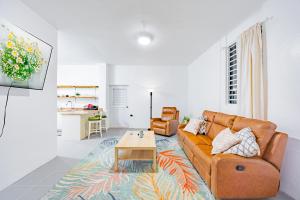 Χώρος καθιστικού στο Oceanview Escape Private Pool Villa