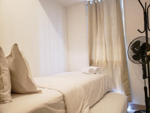 Galeriebild der Unterkunft Minimalist and Tidy 2BR Apartment at Tokyo Riverside PIK 2 By Travelio in Rawalembang