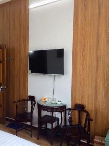 TV a/nebo společenská místnost v ubytování A10 Thủy Hoa Hotel LC - by BAY LUXURY