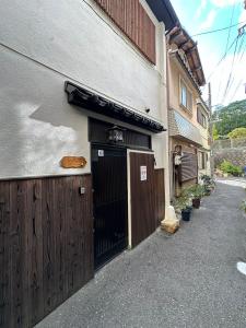 Фотография из галереи 谷逸軒*大阪中央区 *谷町六丁目 徒歩5分 *一軒家 в Осаке