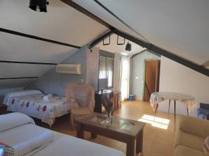 Postel nebo postele na pokoji v ubytování Casa Los Naranjos + 44 fotografií