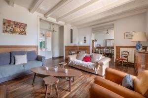 Posezení v ubytování Villa de famille pour 13 à 200m de la mer