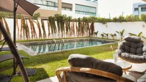 La pileta dentro o cerca de Sancy Luxury Appart avec piscine privée