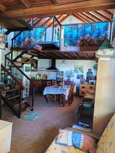 Et opholdsområde på Rivendell Eco lodge + 67 billeder