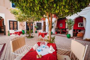 Restaurace v ubytování Les Borjs De La Kasbah