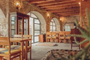 Restaurace v ubytování Pinhan Cave Suites