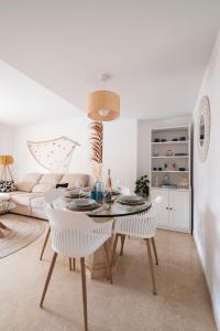 Kuchnia lub aneks kuchenny w obiekcie Aquamarine apartment in Marina Sotogrande