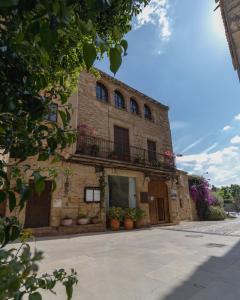 Afbeelding uit fotogalerij van Hostal La Riera de Peratallada in Peratallada