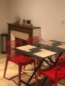 Φωτογραφία από το άλμπουμ του Appartement confortable à Saint-Éloy-les-Mines 55 m² pour 6 personnes σε Saint-Éloy-les-Mines