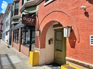 Exteriér nebo vchod ubytování Boho Studio Loft Meets Luxury in OTR Cincinnati!