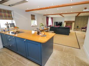 Køkken eller tekøkken på Black House Cottage