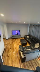 Gallery image of Grand House in Dagenham