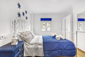 Ένα ή περισσότερα κρεβάτια σε δωμάτιο στο Villa Mediterraneo +27 φωτογραφίες