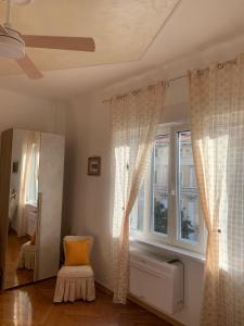 Postel nebo postele na pokoji v ubytování SoleMare Rooms Trieste