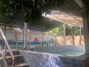 The swimming pool at or close to Tucan