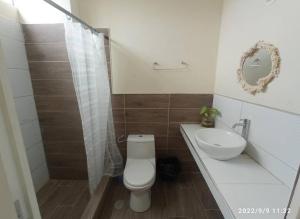 Ένα μπάνιο στο VistamarGrau +25 φωτογραφίες