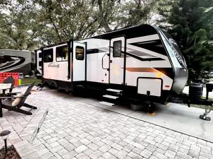 Fotografie z fotogalerie ubytování Camper RV in River Ranch v destinaci River Ranch
