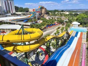 A piscina localizada em Piazza diRoma - COM ACESSO ao Acqua Park ou nos arredores