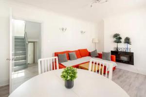 Χώρος καθιστικού στο Castle View 2 Bedroom Apartment in Town Centre