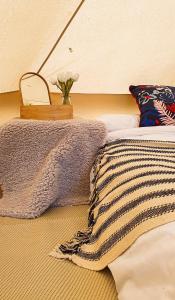 North Coast Glamping - The Open 2025客房内的一张或多张床位