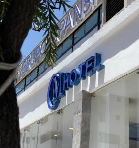 Certificato, attestato, insegna o altro documento esposto da Hotel Carolina Montecarlo