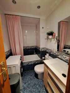 Gallery image of Holiday La Mata in La Mata +3 photos