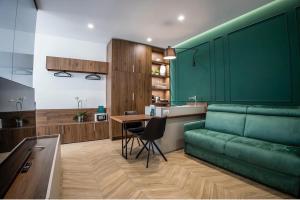 A kitchen or kitchenette at Salotto Room Boutique Pescara