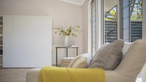 Posezení v ubytování Tonic Guesthouse On Cornelian