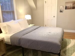 Billede fra billedgalleriet på Cute 2 Bedroom Home - Huge backyard, near downtown! i Cleveland