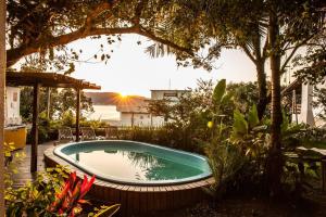 Hồ bơi trong/gần 3 - Apto com Jacuzzi e Vista Mar - Morada do Ganso