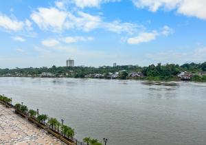 Permandangan sungai dekat dengan apartmen