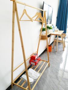 TV o dispositivi per l'intrattenimento presso 九华山风景区随侣同行民宿