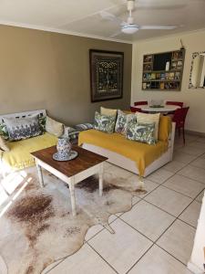 Posezení v ubytování Stannards Guest Lodge 4 Star B&B, Knysna