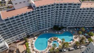 Palm Beach - Excel Hotels & Resorts内部或周边的泳池