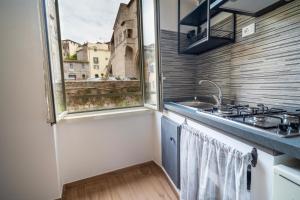 Kuchyň nebo kuchyňský kout v ubytování La Terrazza Anagni