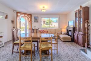 Posezení v ubytování Villa natura 20 km de las playas