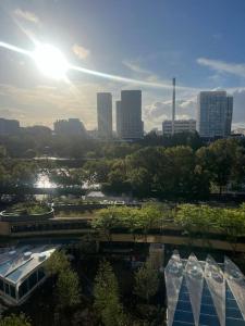 Ein allgemeiner Blick auf Paris oder ein Stadtblick von der Ferienwohnung aus