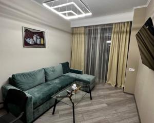 Χώρος καθιστικού στο Alvina Complex