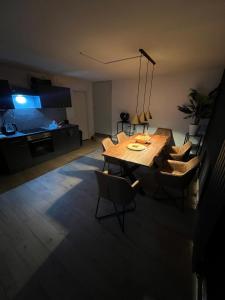 Fotografie z fotogalerie ubytování La Suite Hotel & Apartment, Hanau City Centre - Contactless Check-in v destinaci Hanau
