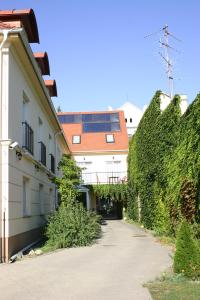 The building in which a szállodákat is located